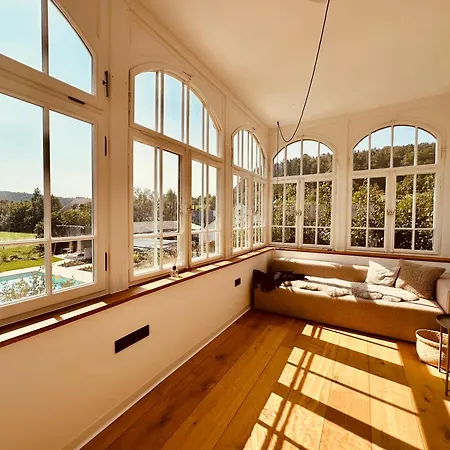 Luxurioese Altbau In Denkmal-villa Appartamento