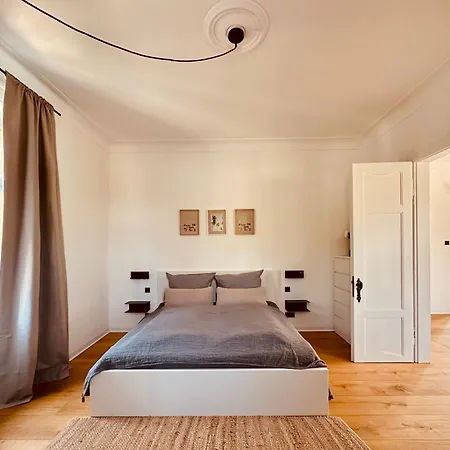 Luxurioese Altbau In Denkmal-villa Aidlingen