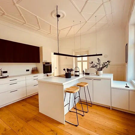 Luxurioese Altbau In Denkmal-villa * Aidlingen