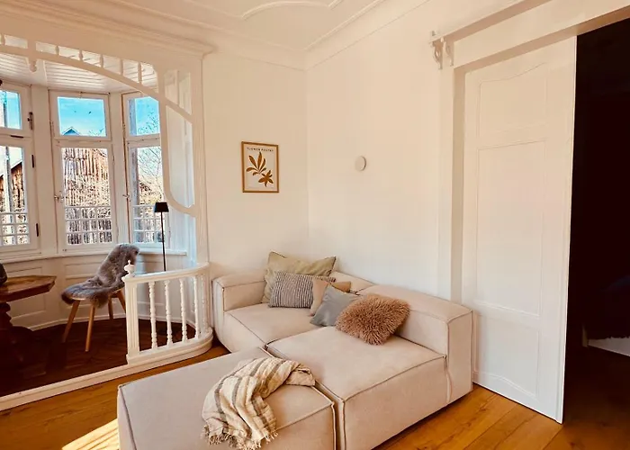 Luxurioese Altbau In Denkmal-villa *