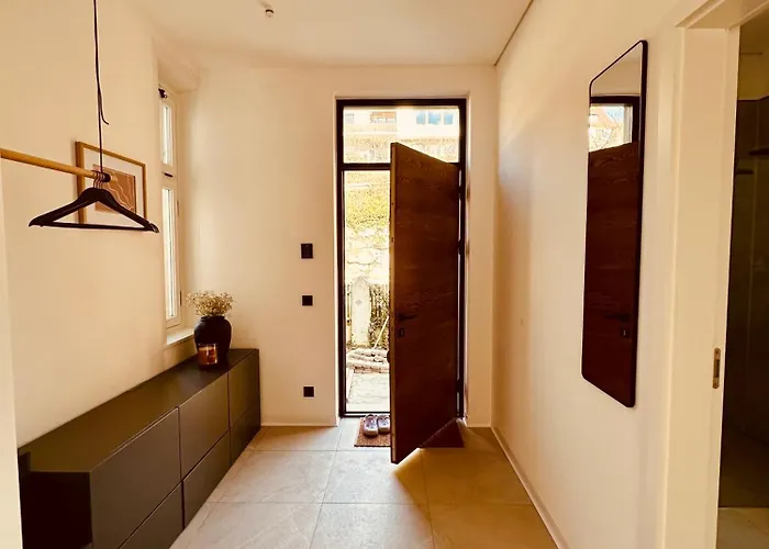 Luxurioese Altbau In Denkmal-villa *