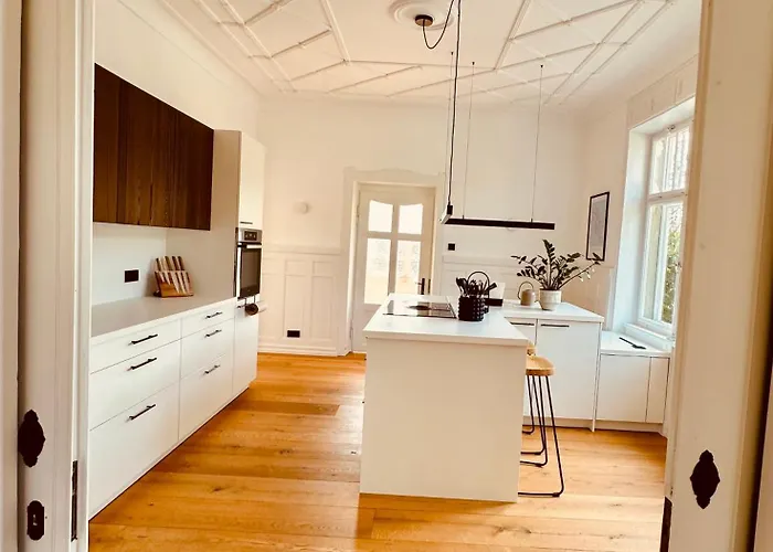 Luxurioese Altbau In Denkmal-villa Apartman Aidlingen