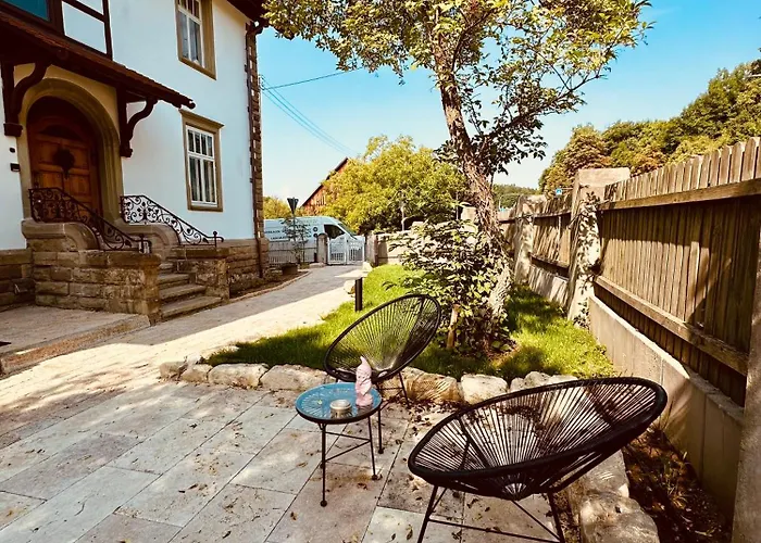 Luxurioese Altbau In Denkmal-villa *