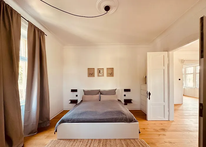 Luxurioese Altbau In Denkmal-villa Aidlingen